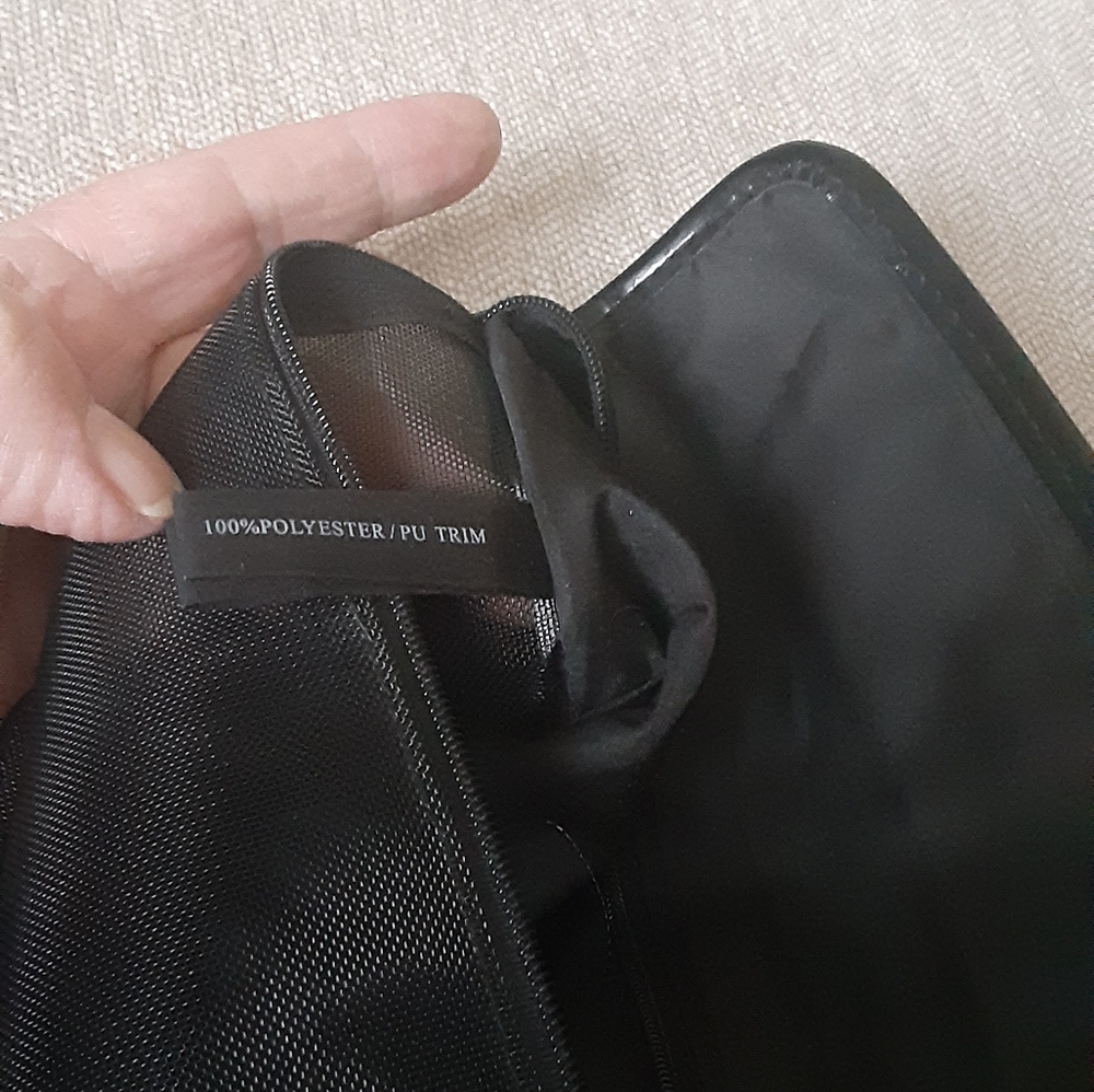 Dior beauty black nylon makeup bag - Picture 6 of 12